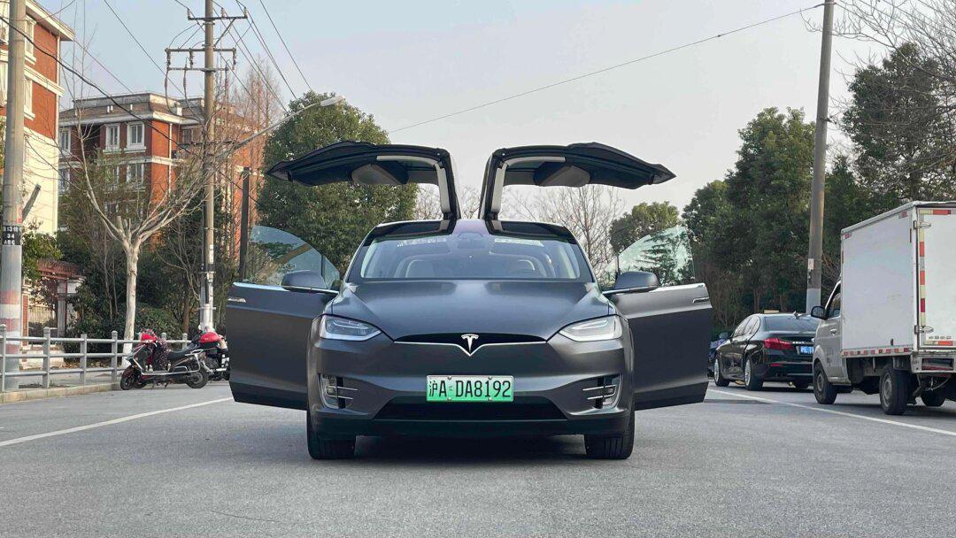 【车辆名称】2017款 model x 100d 长续航版 【上牌时间】2019_model