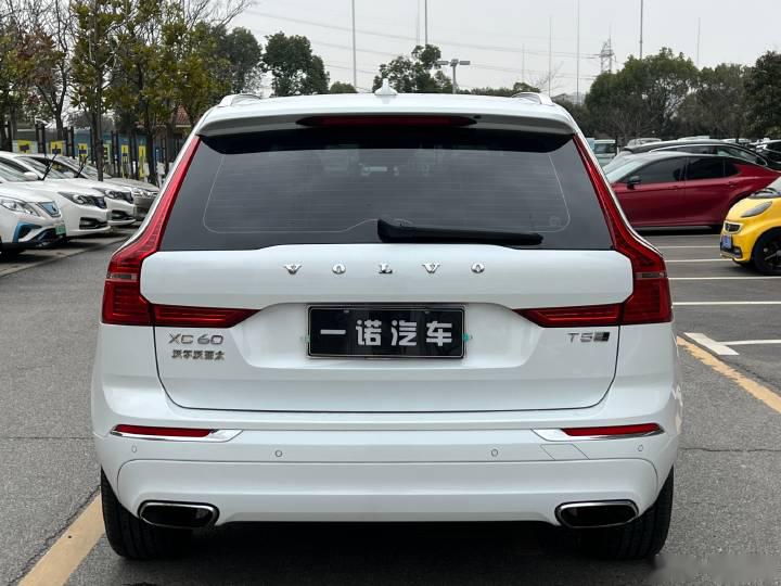18年顶配带宝华韦健沃尔沃xc60到店,这台车我会拍一期视频,我个人觉得