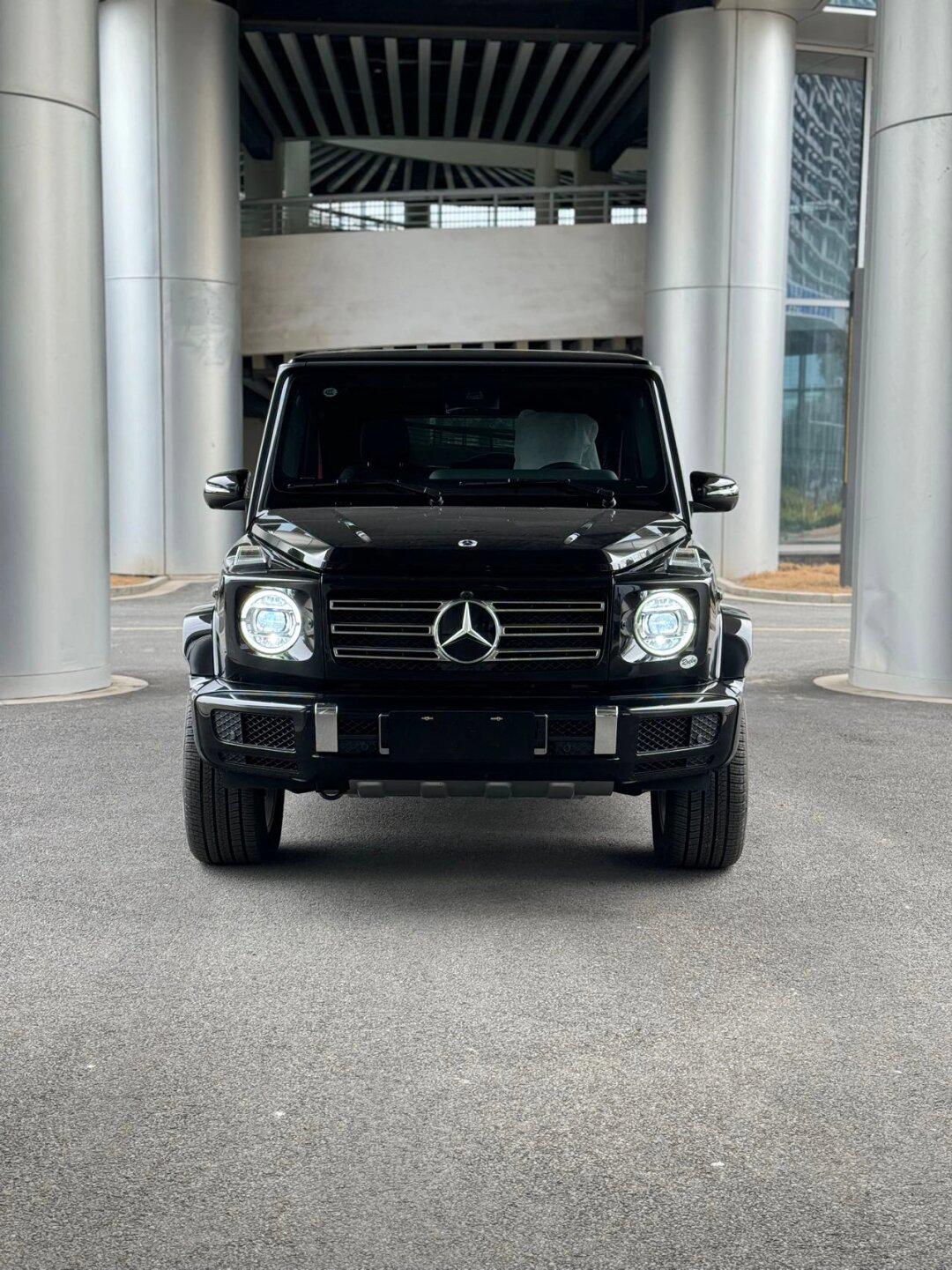 一台吃柴油的奔驰硬派越野车….