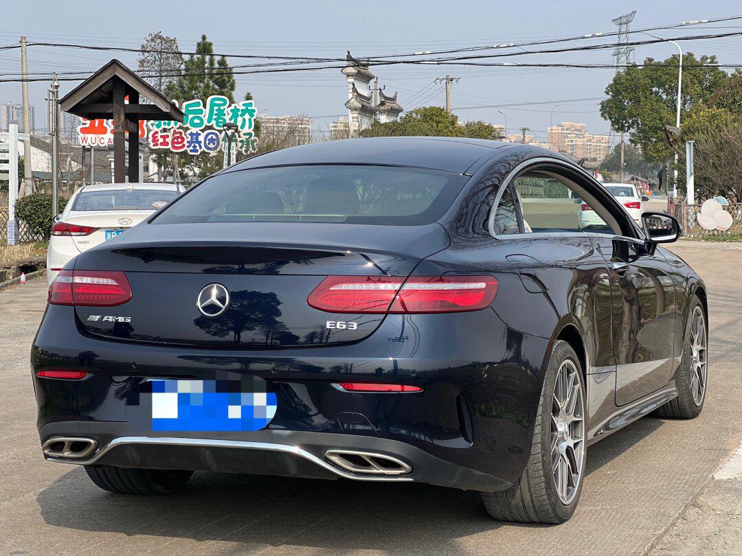 20年e260轿跑coupe,游艇蓝象牙白!29.8w90_奔驰e级社区_易车社区