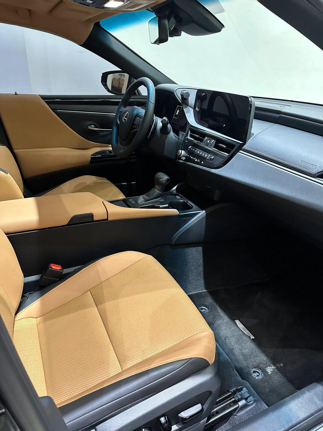 出一台准新车雷克萨斯es260～_雷克萨斯es社区_易车社区