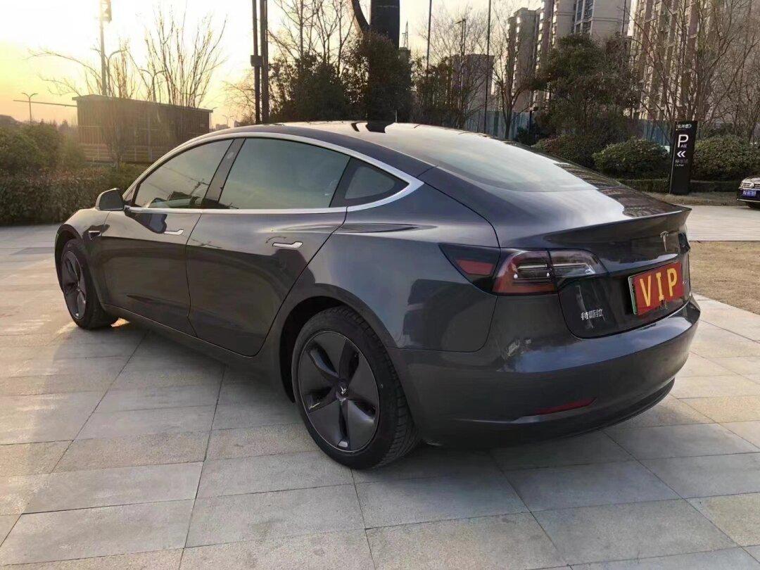 20年特斯拉model 3,星空灰车漆 8000,一手车2.