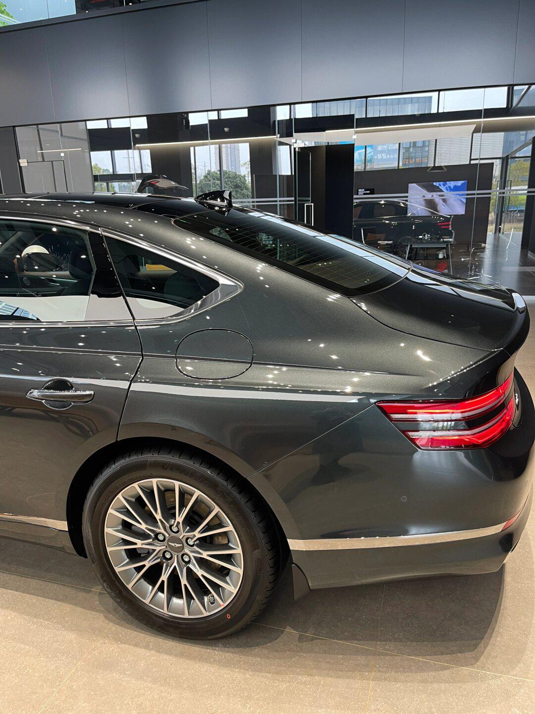 genisis捷尼赛思豪华版g80-汉拿山绿_捷尼赛思g80社区_易车社区