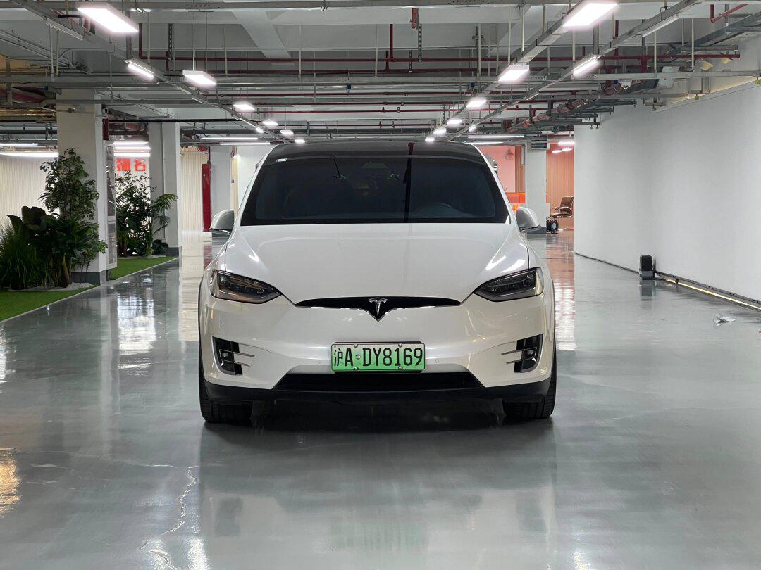 21年上牌特斯拉 model x 长续航升级版,2021