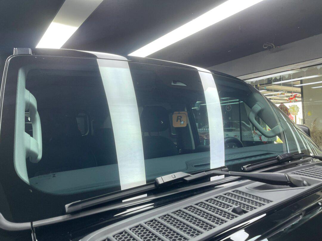 坦克300 施工03龙膜玻璃隔热膜