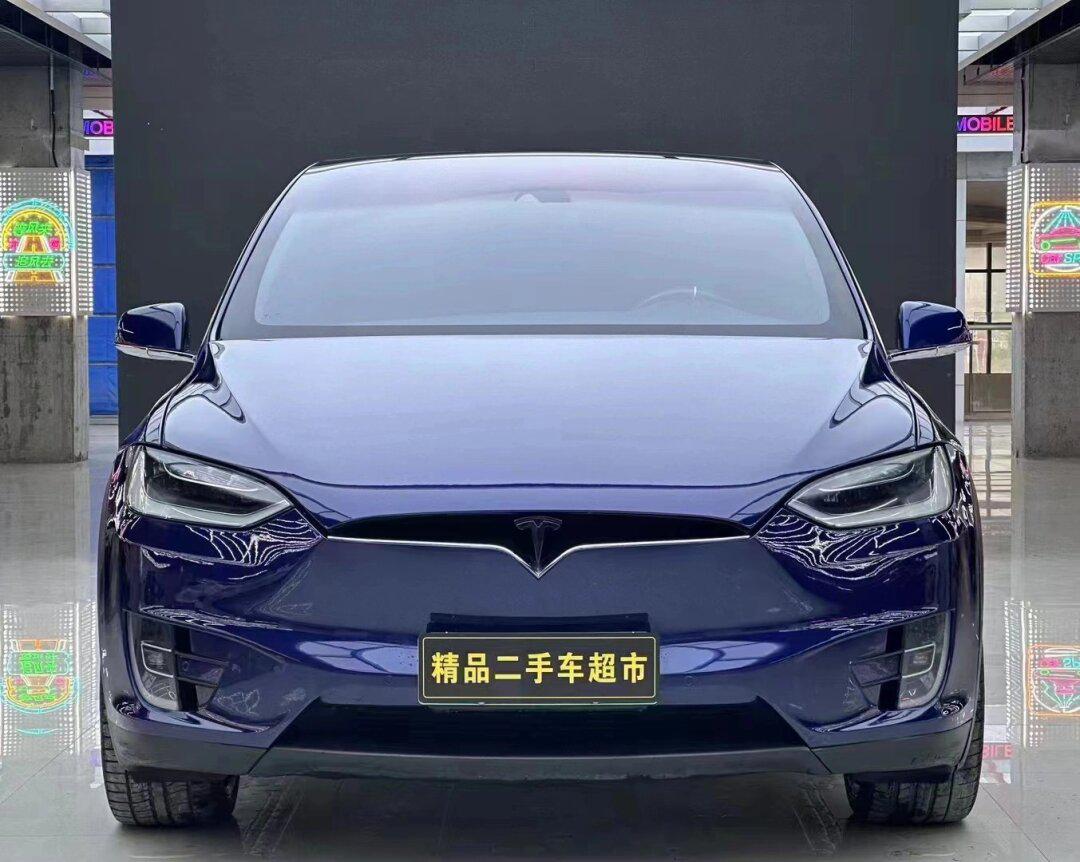 2016年9月特斯拉model x 90d 六座布局 双电机电动四驱 舒适进入