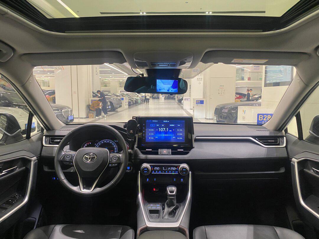 0l两驱风尚plus版 ,2020年11月上牌粤b一手车过_rav4荣放社区_易车