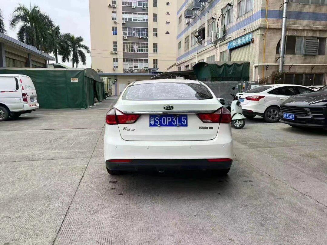 6排量自动挡,高配大屏导航,真皮座椅,有天窗,价格便宜,批发_起亚k3