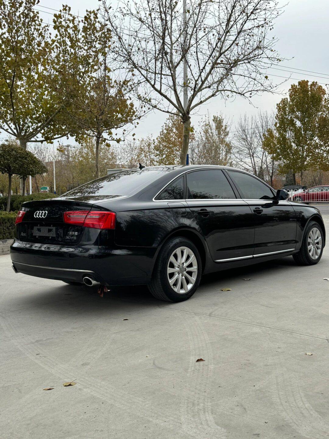 大极品9915年29715奥迪a6l30fsi,2.5v6舒适型,新车指导价46.