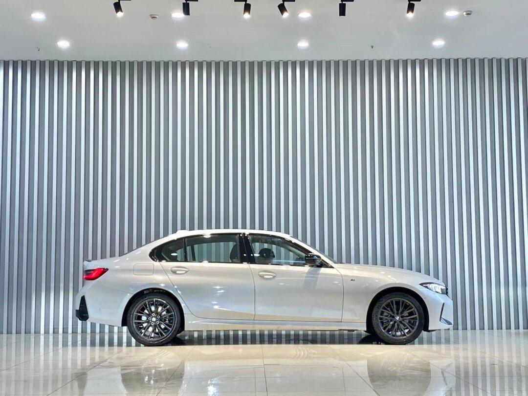 常州 宝马325li.耀夜