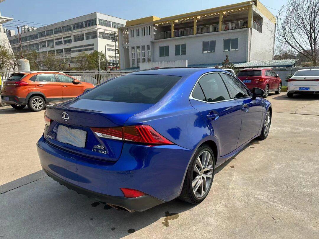 20年3月雷克萨斯is300f运动版本地一手9万公里稀有货
