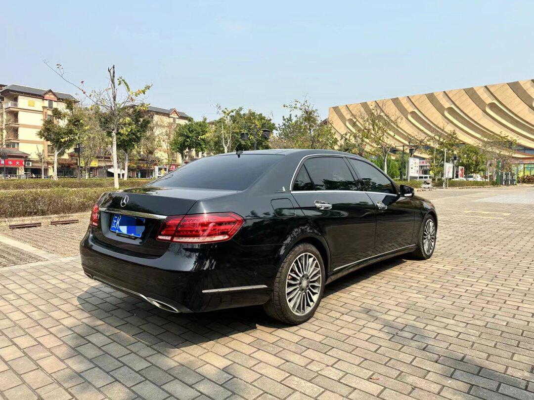 2016年差几天上牌奔驰e260l 改款 豪华型 新车办好60多万 车况精品 优