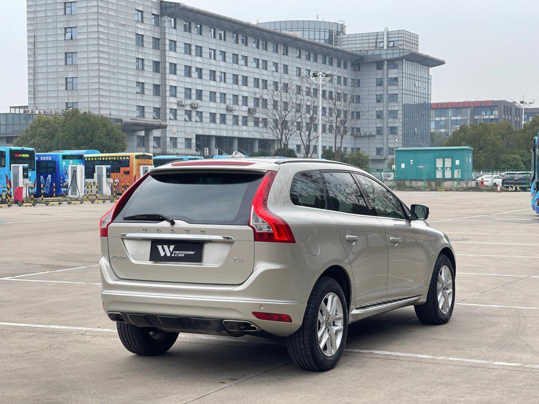 o尔o汽车xc60图片