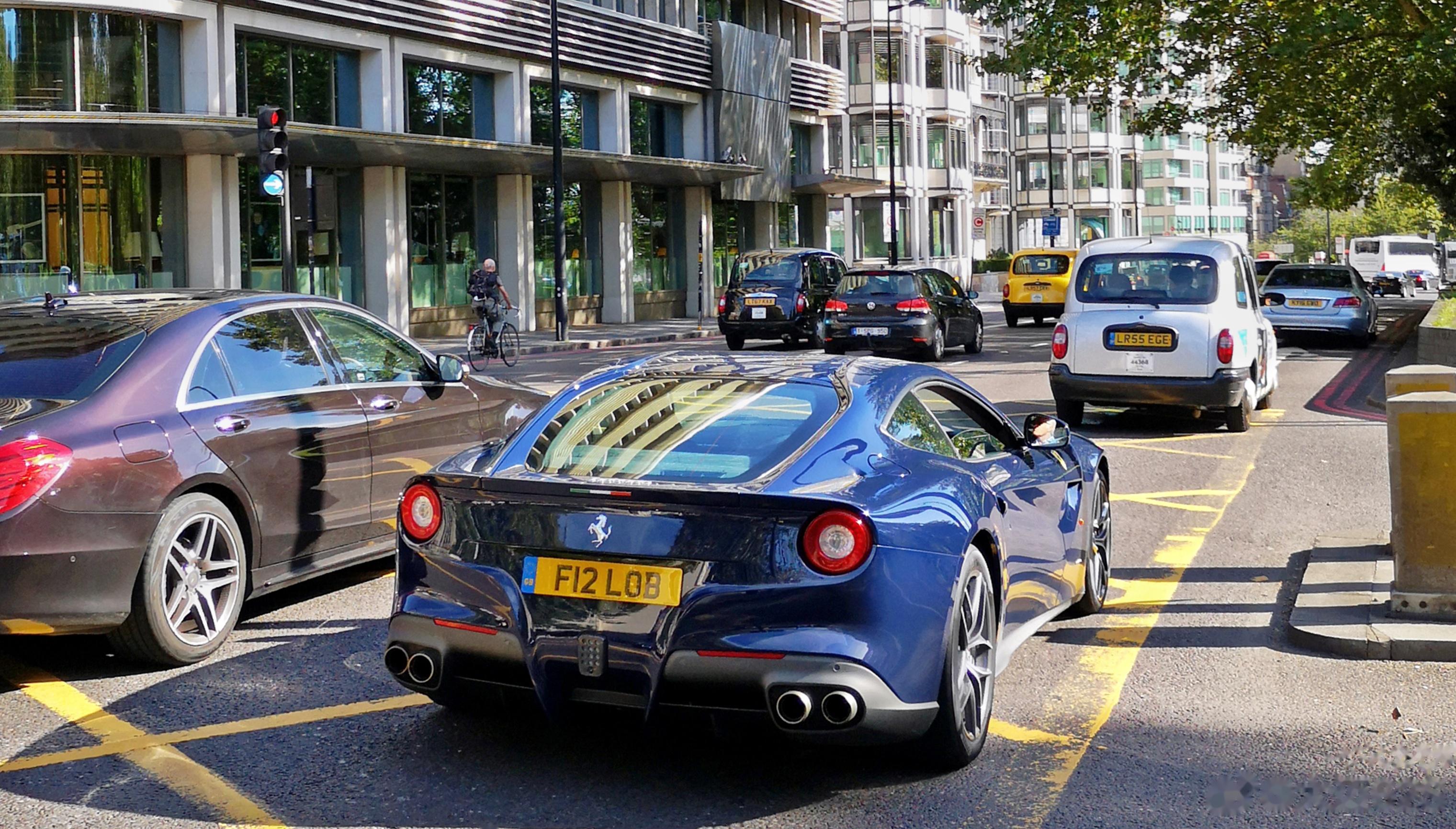 英国(伦敦) 法拉利 f12 berlinetta (14-15)_berlinetta社区_易车社区