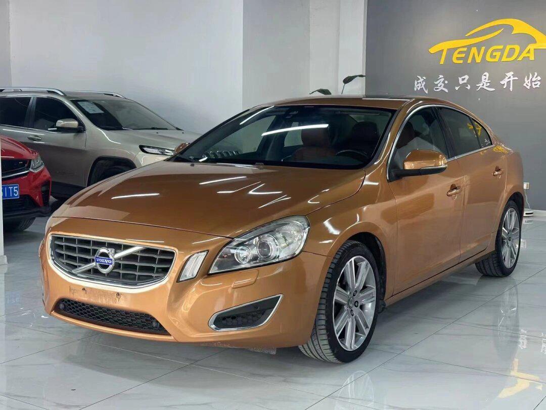 新到13年进口沃尔沃s60,个人一手车,实表11万公里,大部分原车漆,2.