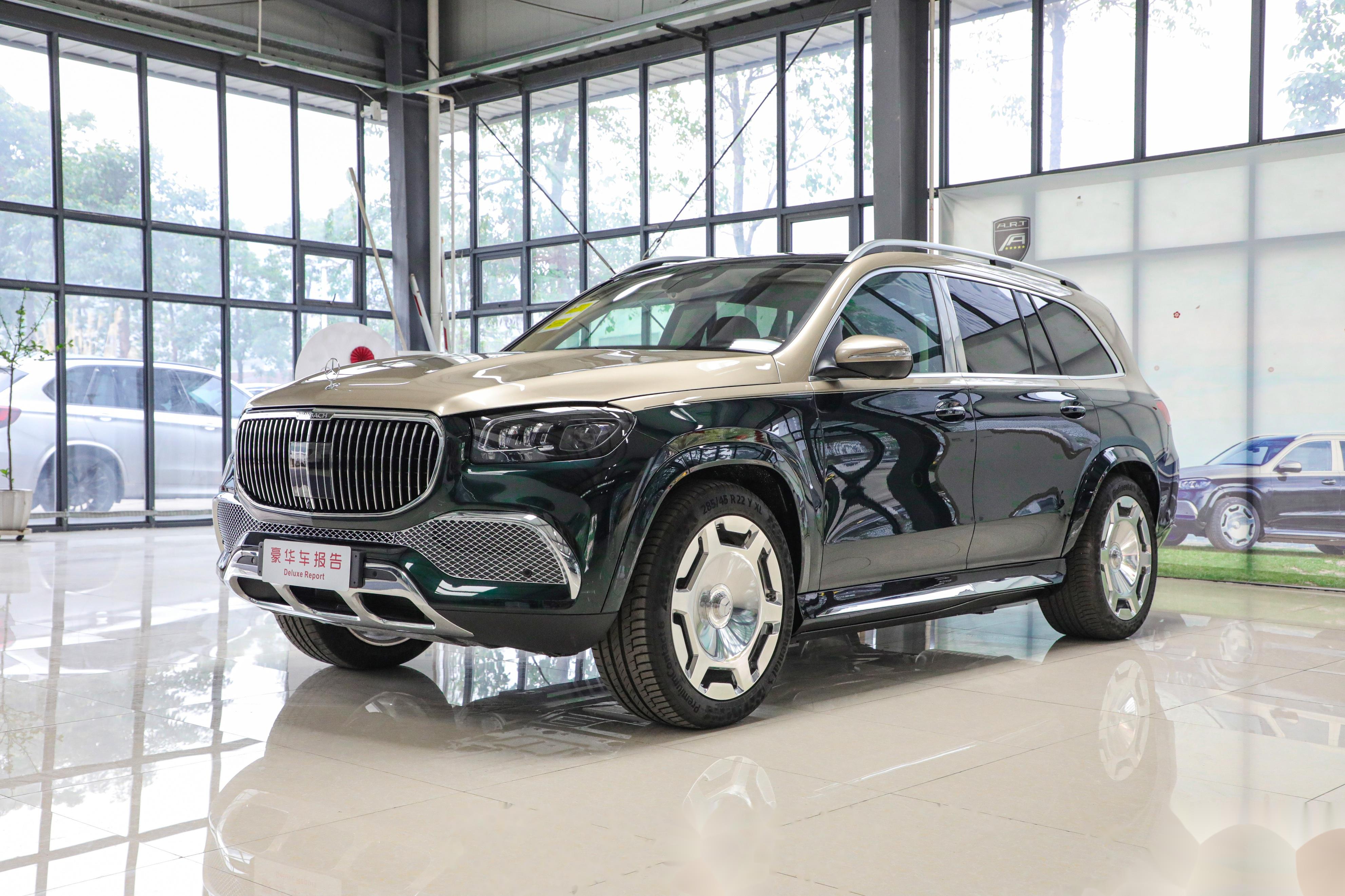 曜石黑本月好价,喜欢的大佬欢迎来秒,和400万级别的迈巴赫g>3965_2643