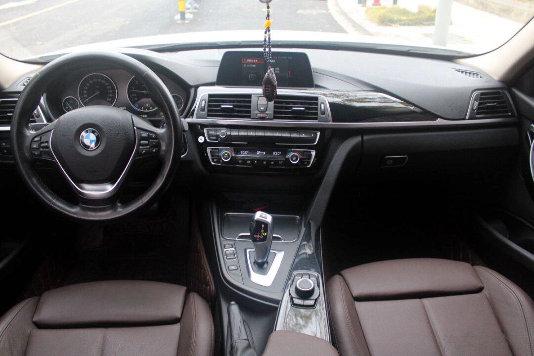 宝马320li时尚型 售价: 15.