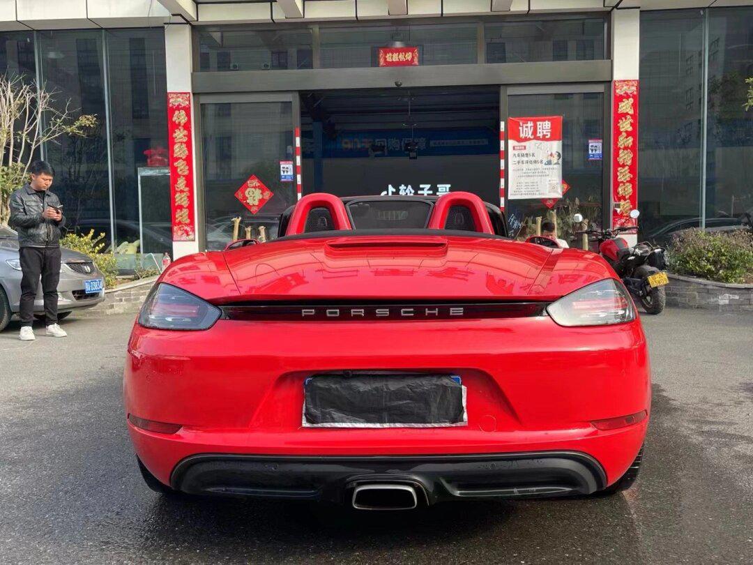拿下18年保时捷718软顶敞篷,2.0t排量,多功