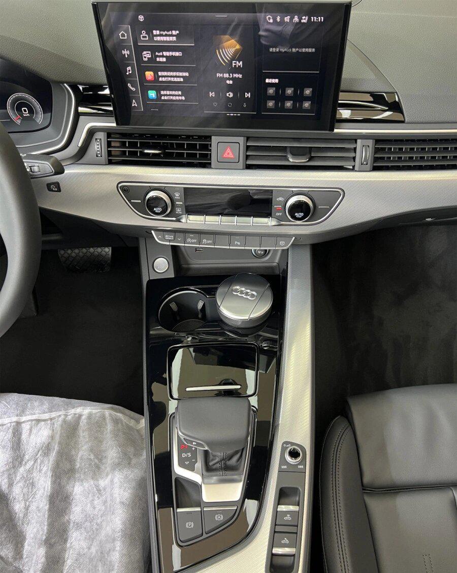 奥迪a52.0t敞篷车 售价:39.3万元(还价不多) 上牌日期:2023年10