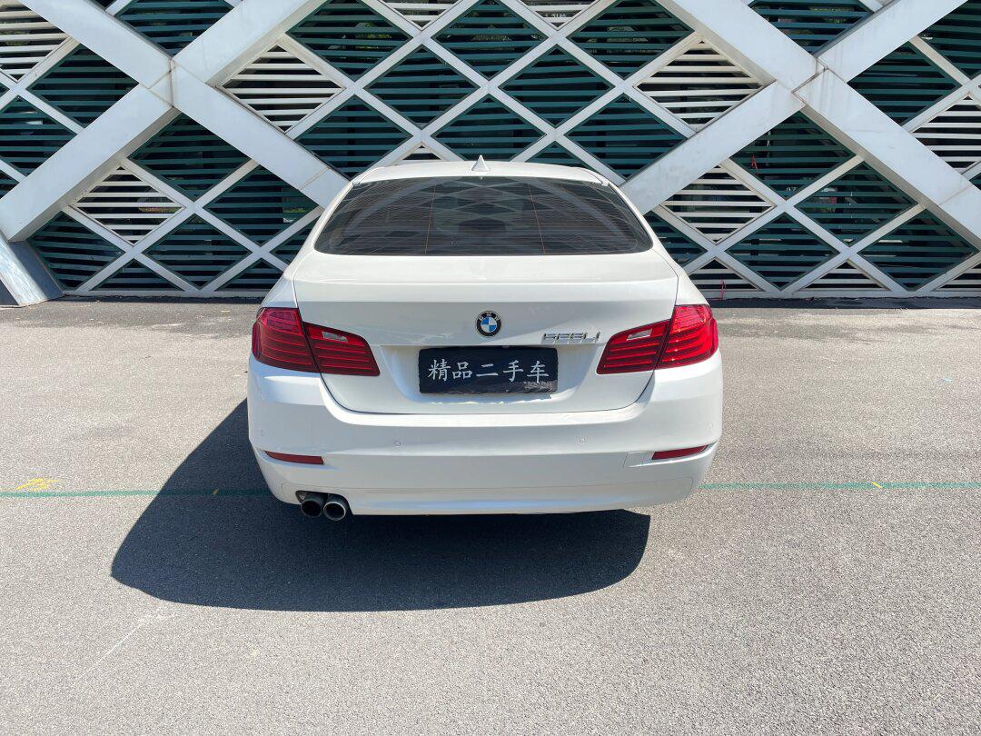 12入户宝马528li领先型2.