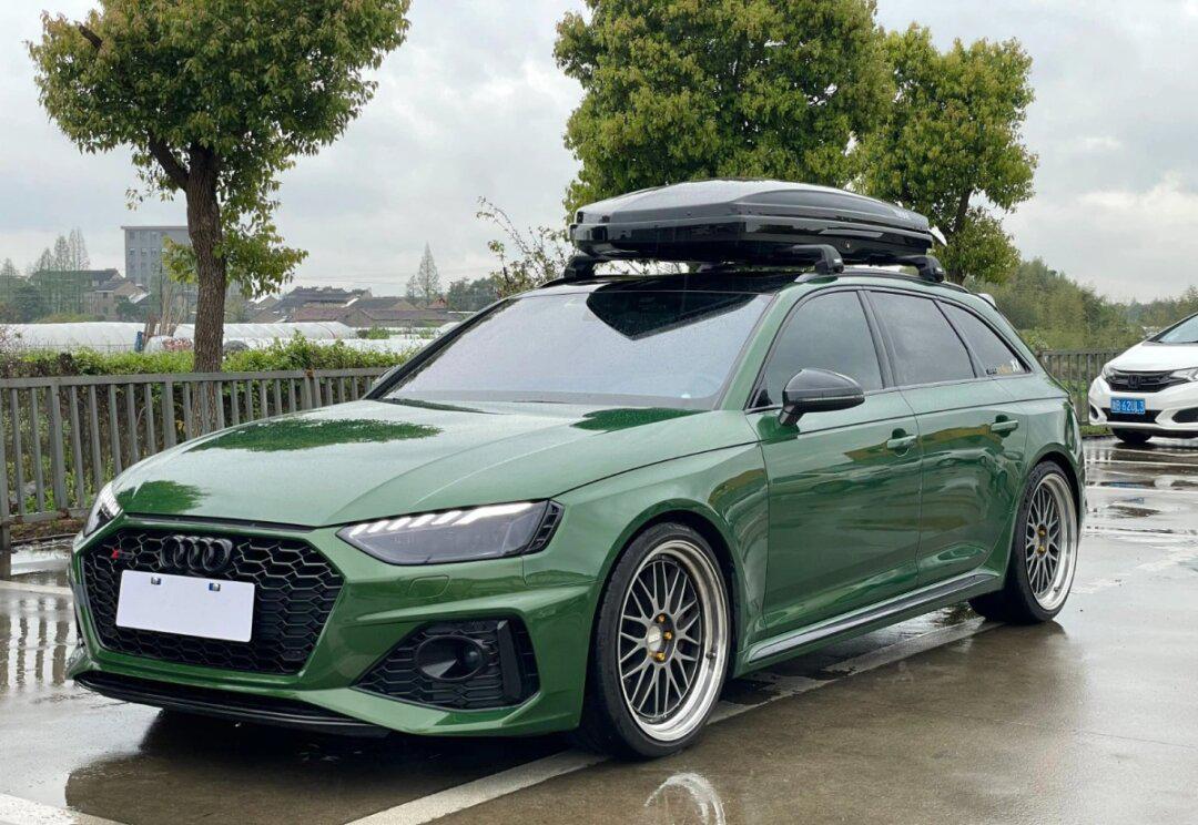 奥迪rs4 售价:65.