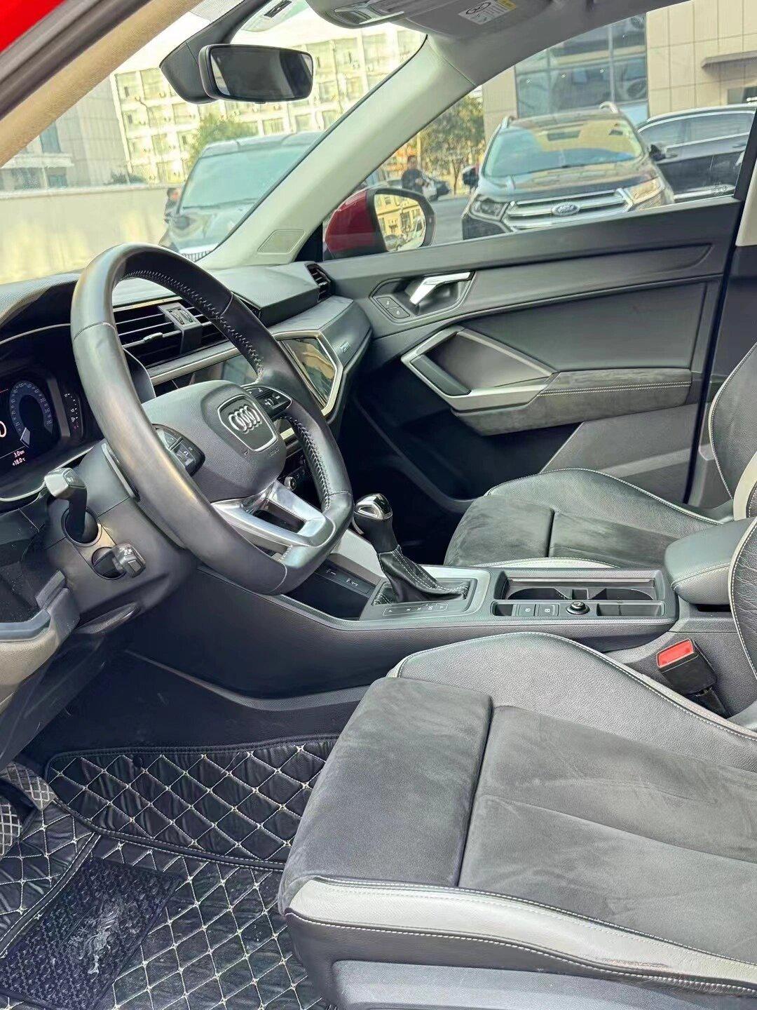21年奥迪q3六万多公里全款1558万