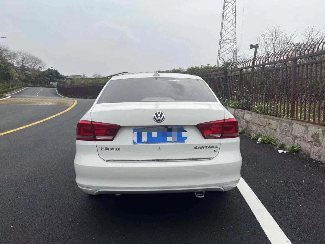大众经典桑塔纳 1.6l 自动30周年纪念版