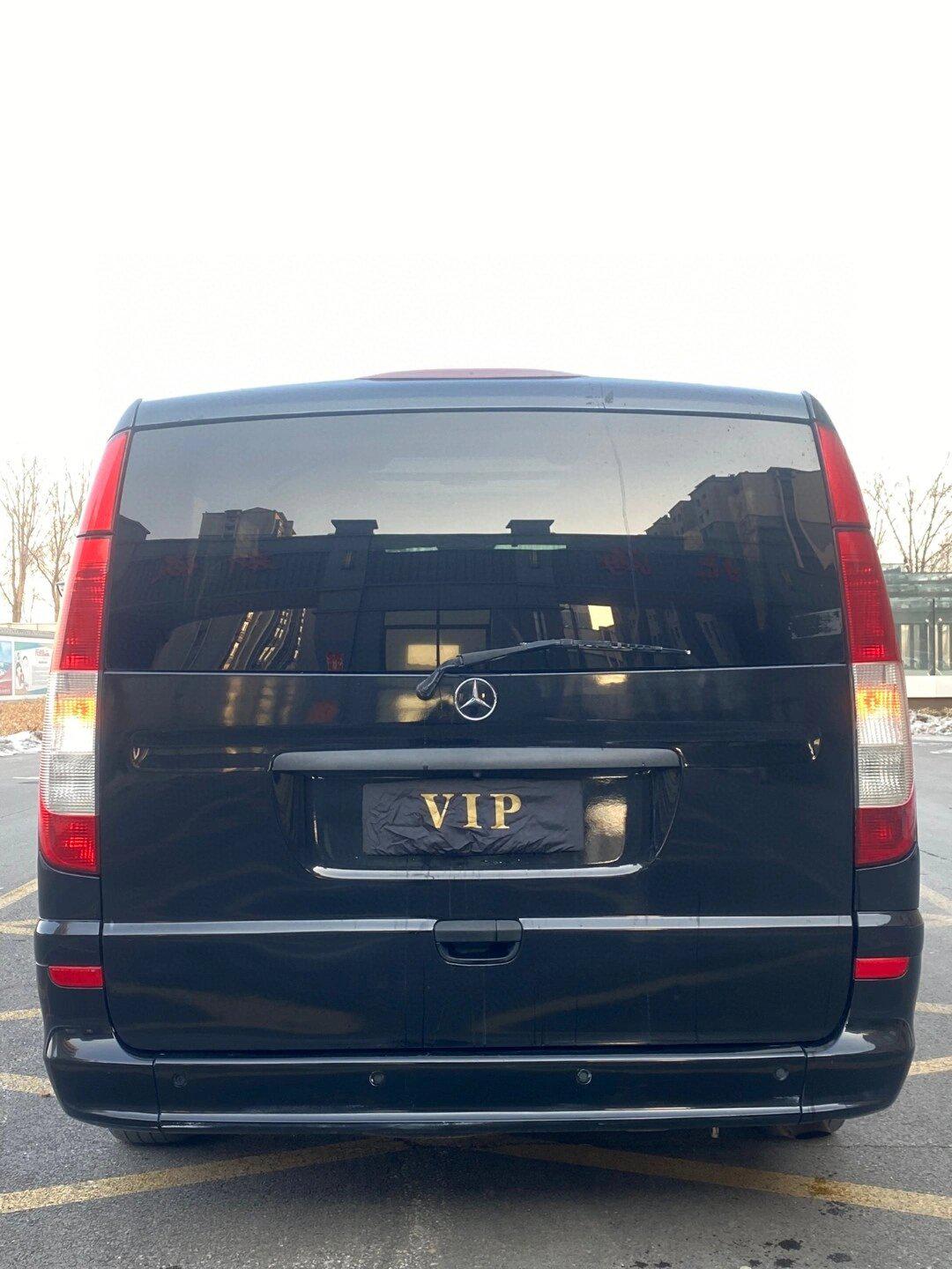 新到13年奔驰威霆加长版本,新车指导价35.89万,车况极品,,2.5l v6豪