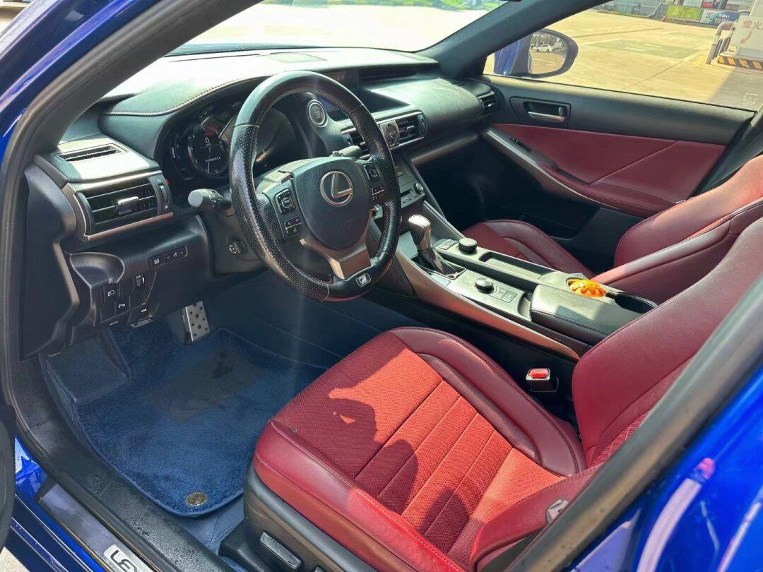 20年3月雷克萨斯is300f运动版本地一手9万公里稀有货
