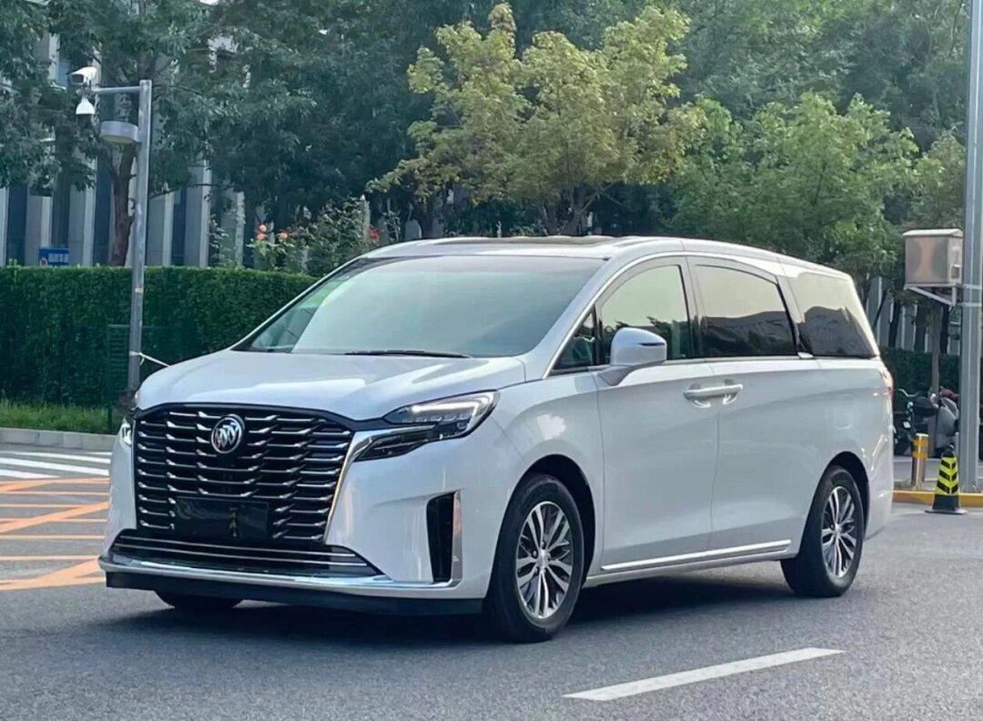 成都租车|别克gl8|商务用车 可免押 无套路