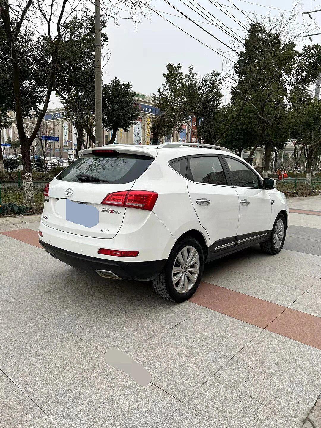 凯迪拉克2018款xt520t25t豪华型新到