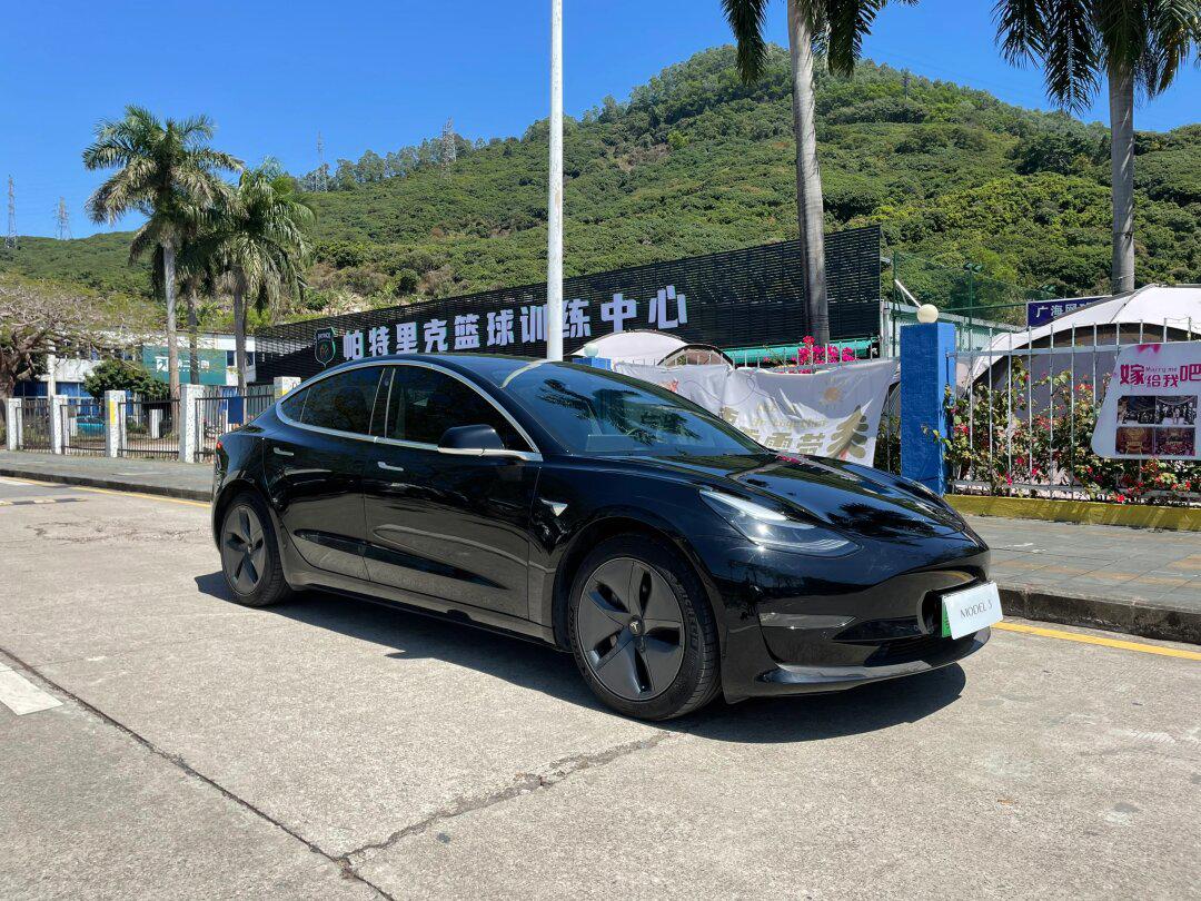 续航480公里特斯拉3