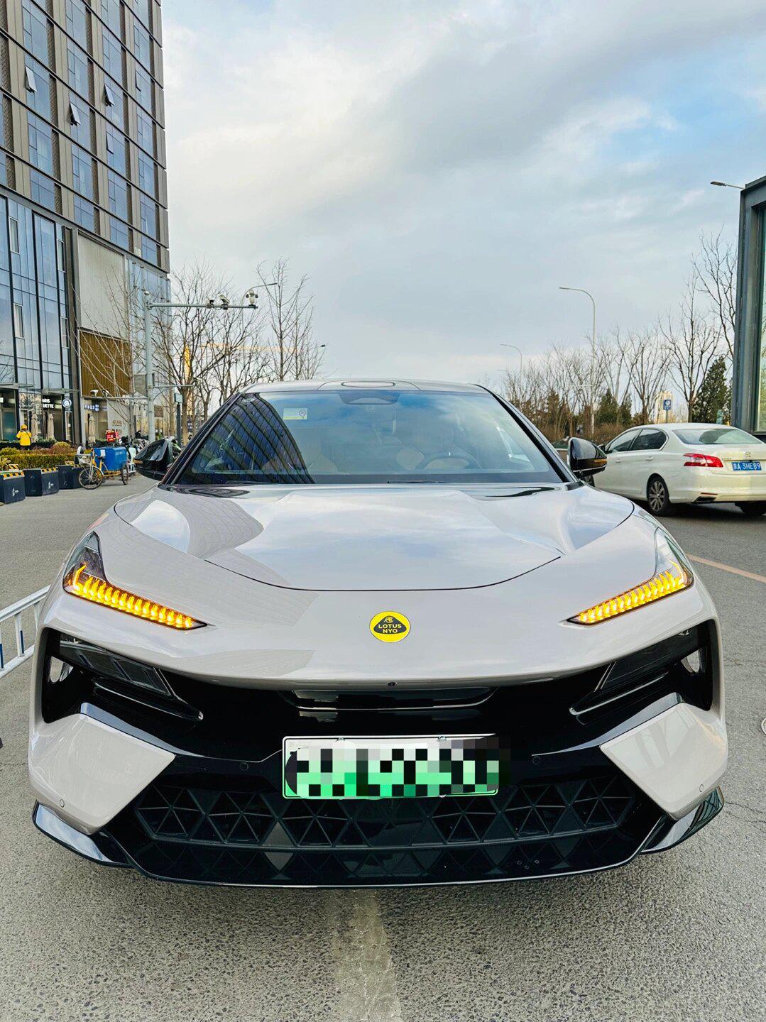 最像兰博基尼的suv_有钱人的社区_易车社区