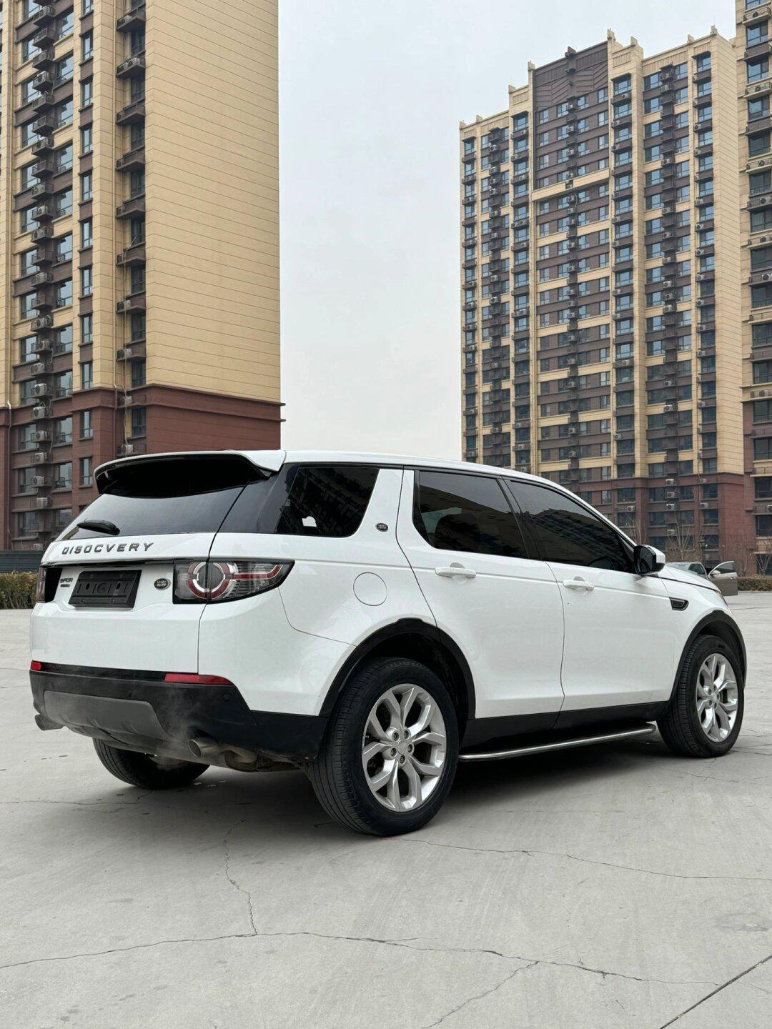 全款12万多,2015年8🈷️路虎发现神行,新车指导价55.8万,正规个人