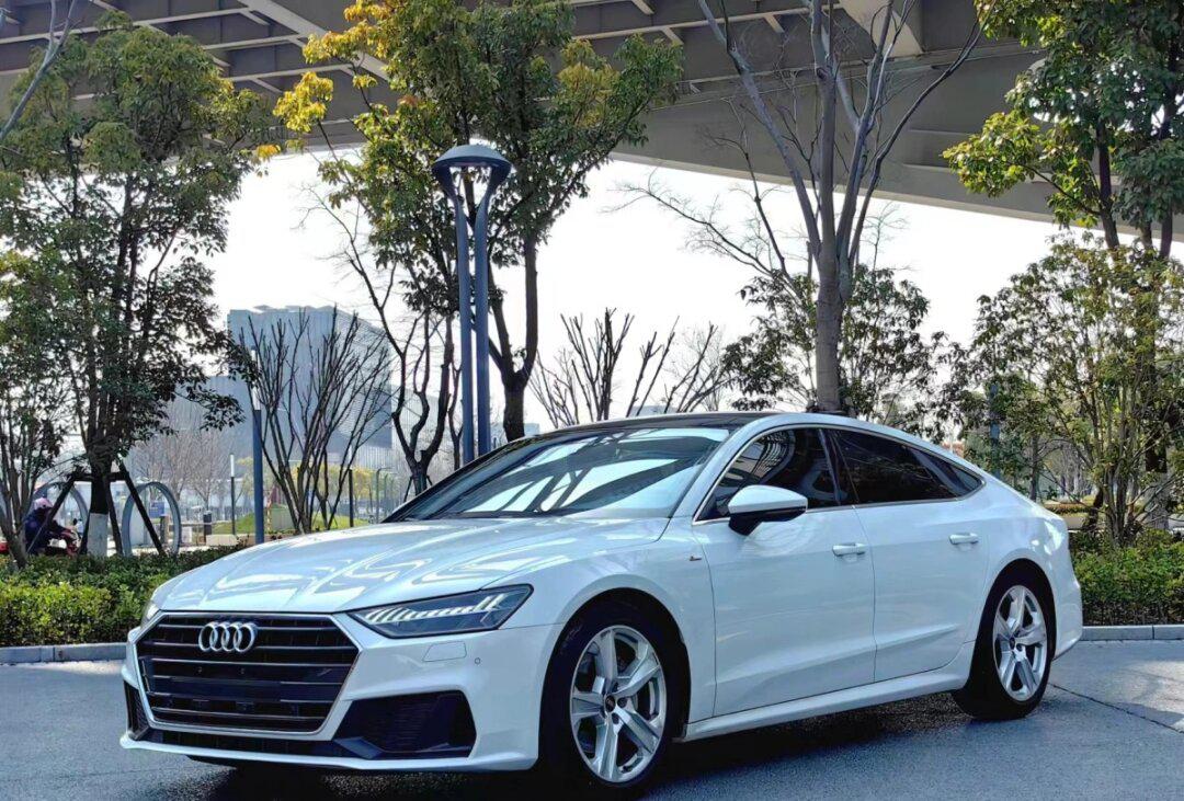 售价:38万元 上牌日期:2021年5月 车辆车型:轿车 车辆产地:进_奥迪a7