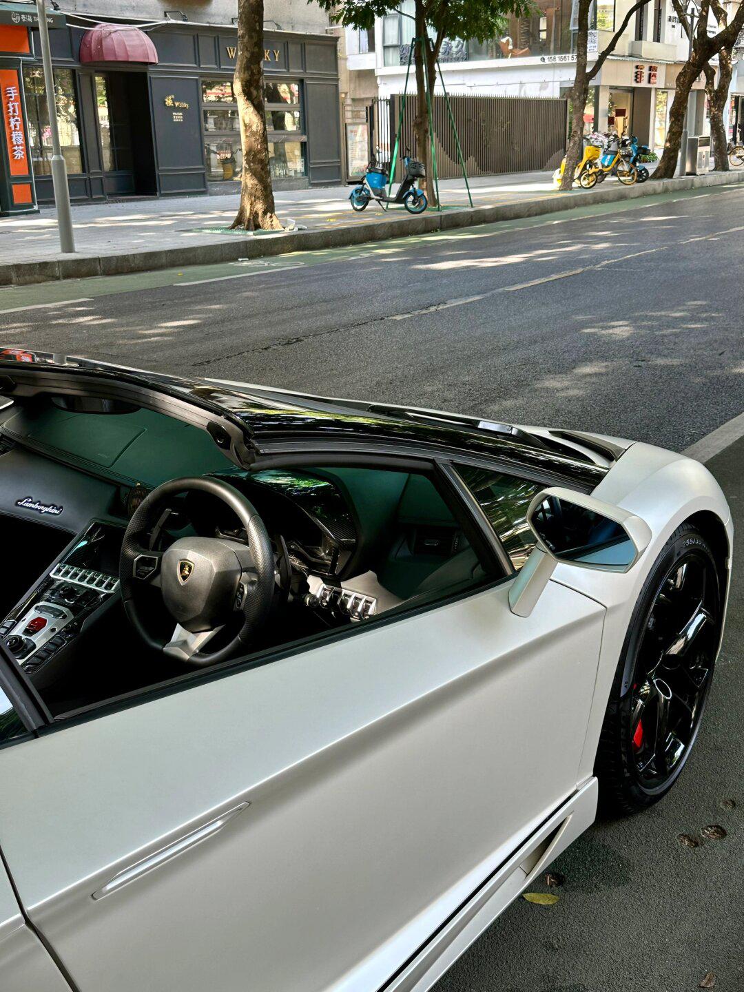 大陆一半售价即可拥有的敞篷大牛_有钱人的社区_易车社区