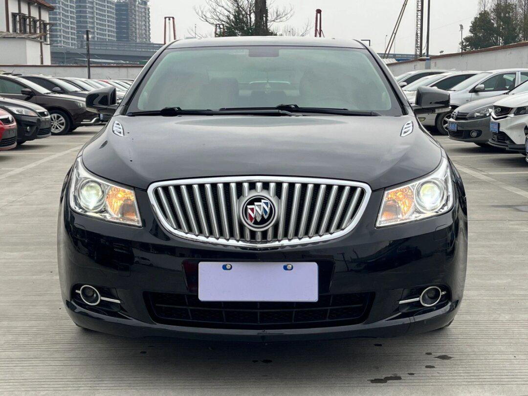 4大君越有喜欢的吗,新车当时落地20多万,现在一个零头也不要,成_君越