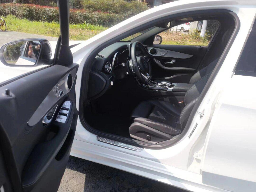 诚心出售15款c200 4驱运动版,15年8月买的,目前开了4.78万公里,没有