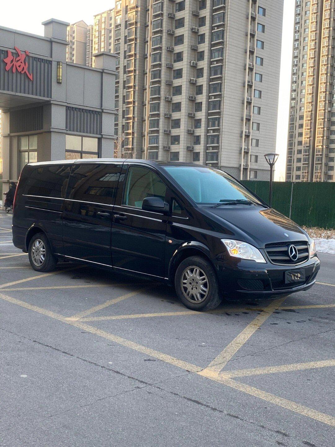 新到13年奔驰威霆加长版本,新车指导价35.89万,车况极品,,2.5l v6豪