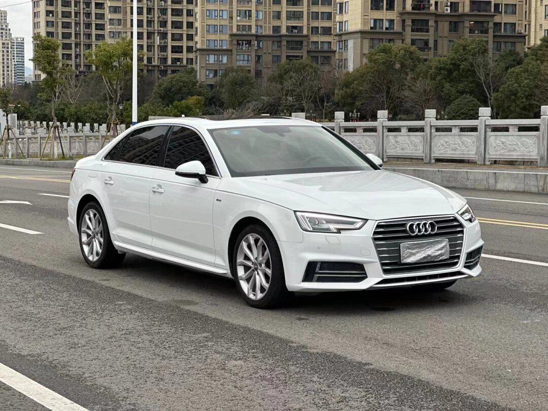 18年奥迪a4l一手车4万公里,全景天窗真皮座椅,一件启动自动大灯,导航