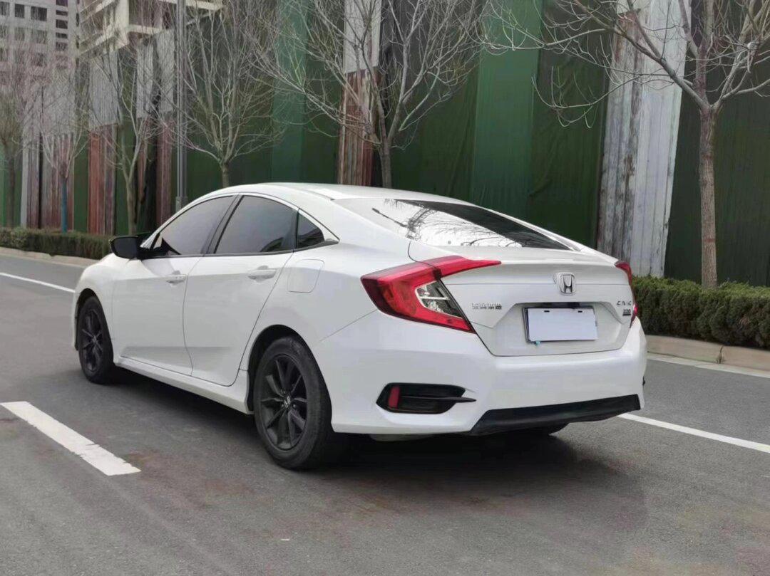 21年本田思域,全车铁皮件原车漆,个人私家一手车,实表5万多公里,一键