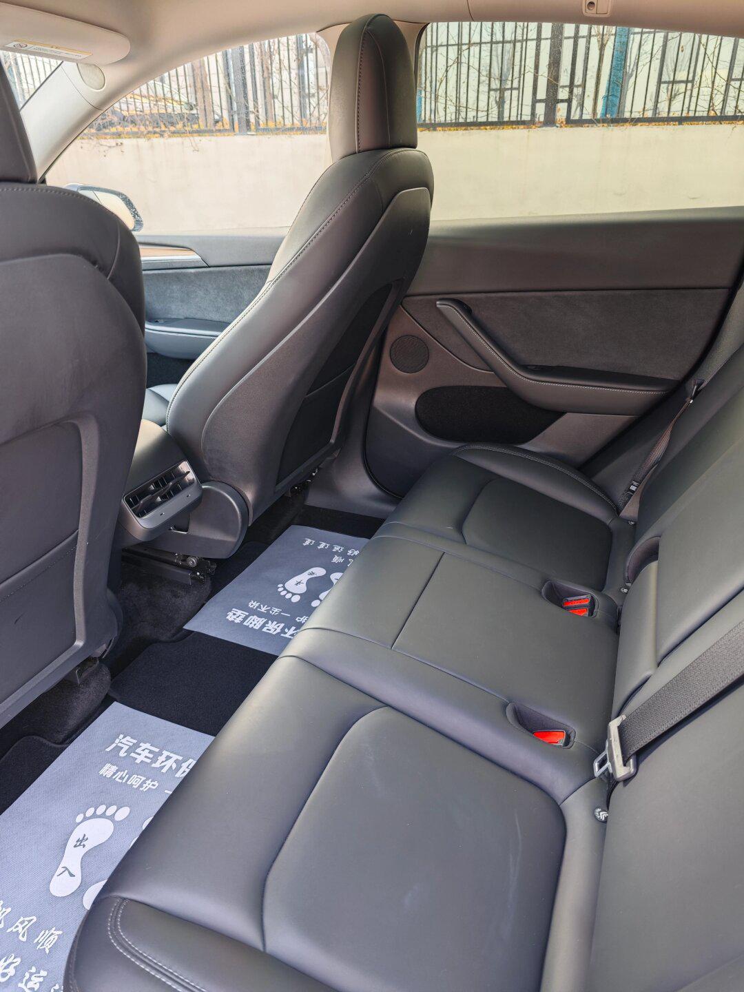 21年21款特斯拉modely 毛豆y 19.