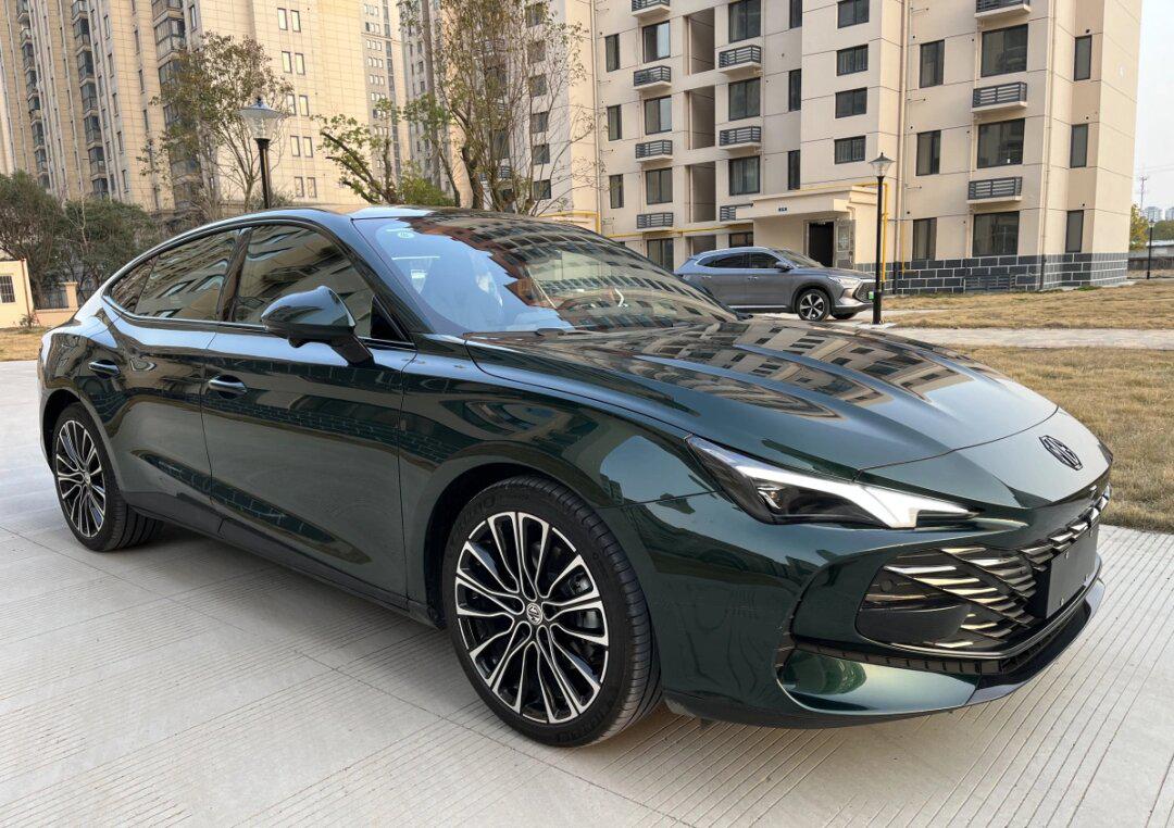 名爵7 mg7高配 售价:14.