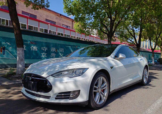 特斯拉model sp85 售价:15.