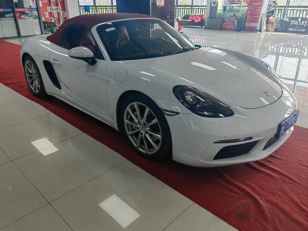 20款 20年上牌保时捷boxster 718,原版一手实表2.5万,按揭44.