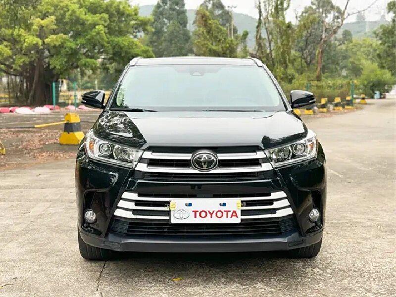 车型:汉兰达 品牌:toyota/丰田 车况:3万-4万公里 排量:2.