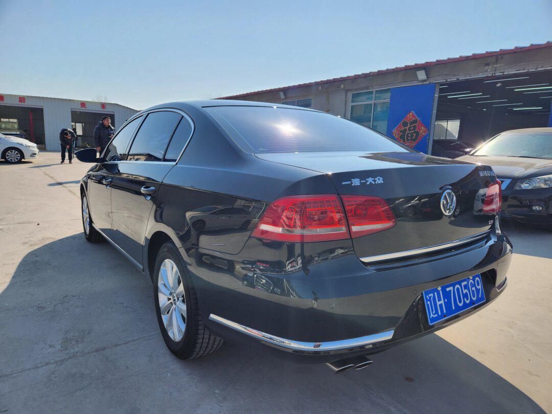 15年大众迈腾,营口本地一手车,8万公里实表,喜欢抓紧联系吧!