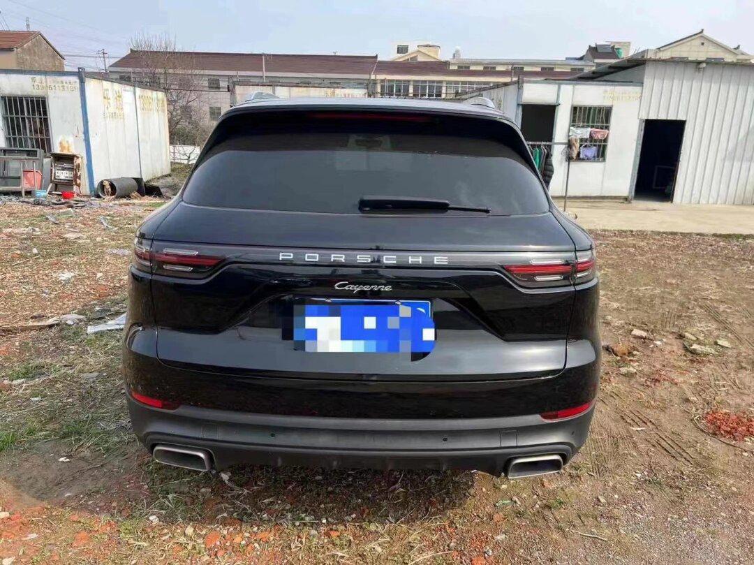22年保时捷卡宴 黑红 3.2万公里原漆一手