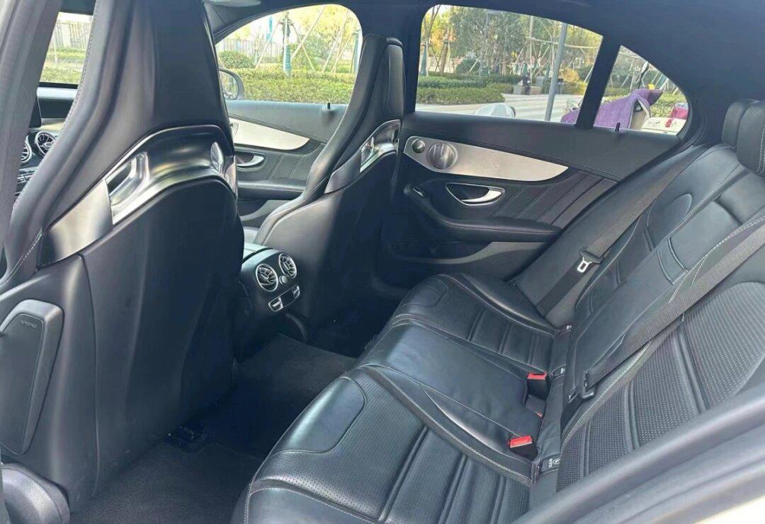 5万元 上牌日期:2016年7月 车辆车型:跑车_奔驰c级 amg社区_易车社区