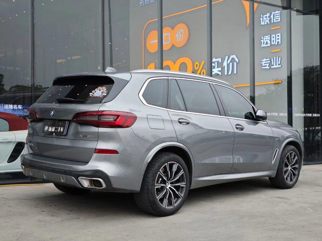 22款宝马x5 xdrive 30li 尊享型m运动 22年10月上牌 仅行驶1